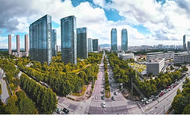 扛起光荣使命 谱写新的篇章丨无锡市滨湖区委书记孙海东：加快打造靓丽太湖湾活力科创带
